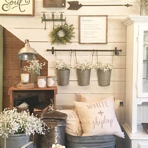 small metal farm house decor